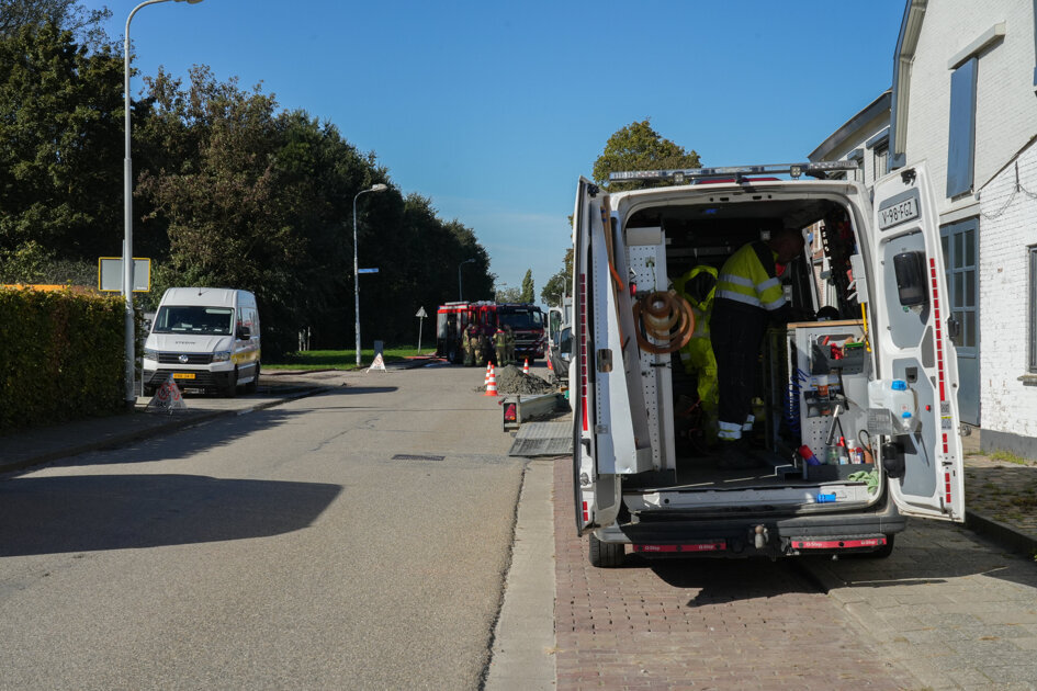 Brandweer Vogelwaarde rukt uit vanwege gaslekkage aan Bossestraat