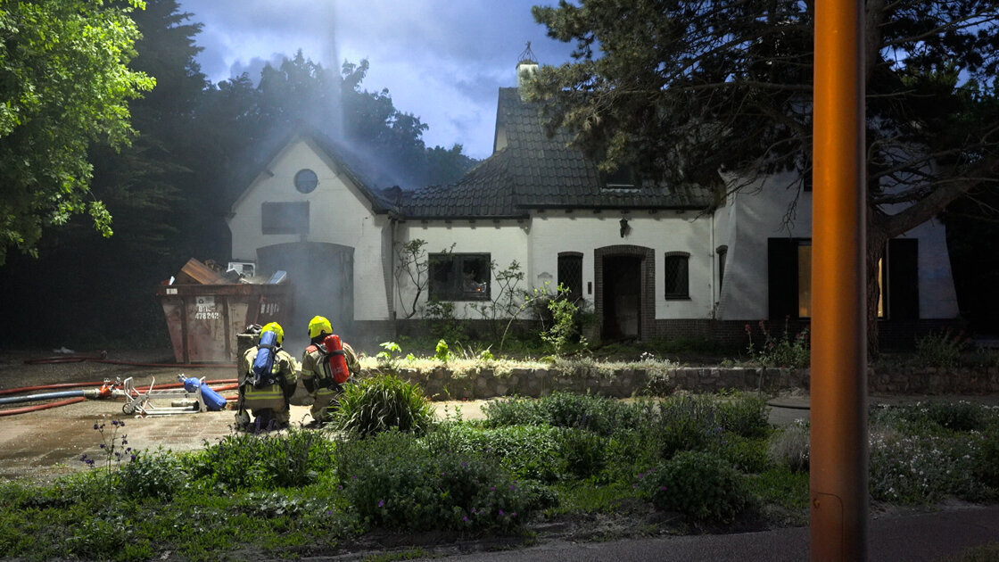 Grote brand bij woning in Cadzand-Bad