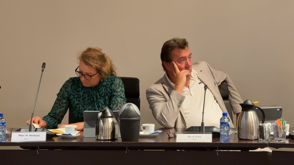 In de PvdA-fractie was de stemming niet bepaald feestelijk - ©Omroep ZVL