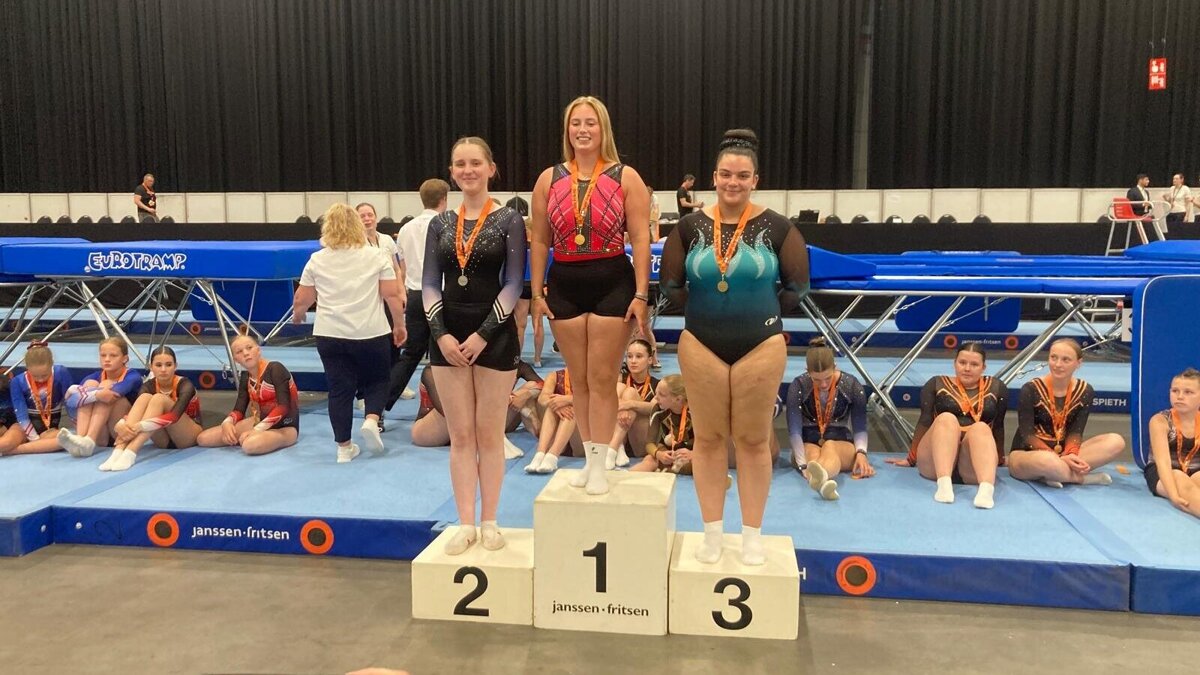 NK DMT Podium Xem