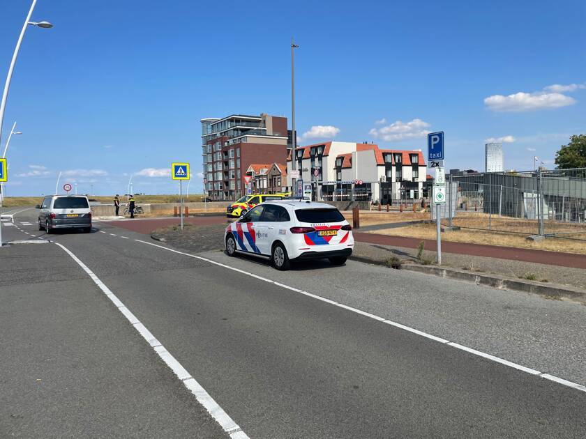 Fietser aangereden door auto Scheldeboulevard aan Terneuzen
