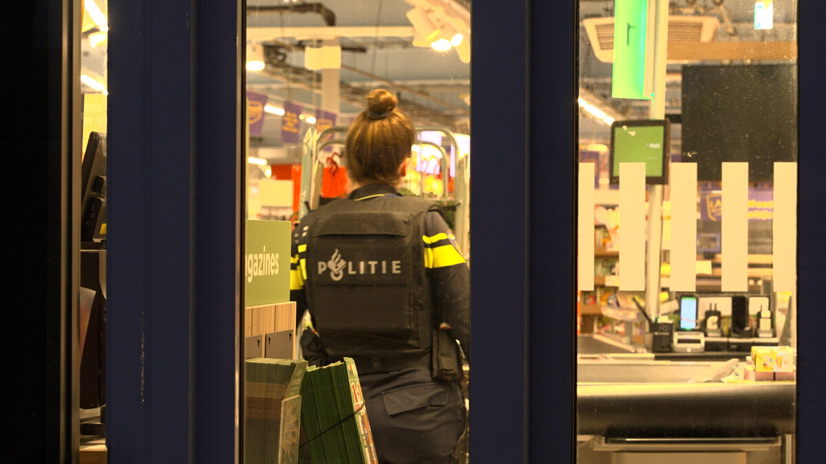 2026.04.09 Overval Plus Hoek.00_01_29_19.Still003.jpg