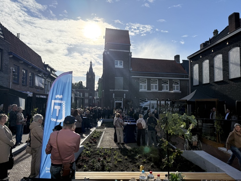 Nieuw pleintje binnenstad Terneuzen geopend