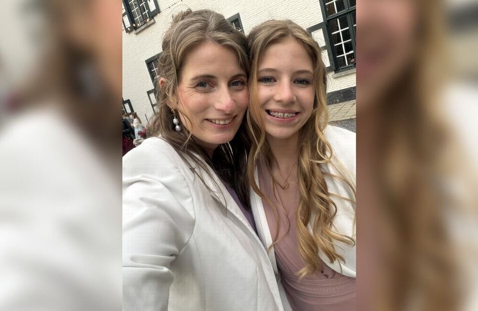 Moeder Evy met Sarah © Namens de Familie