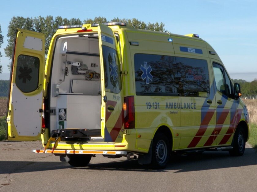 Kindje aangereden door auto bij Zeeweg Groede