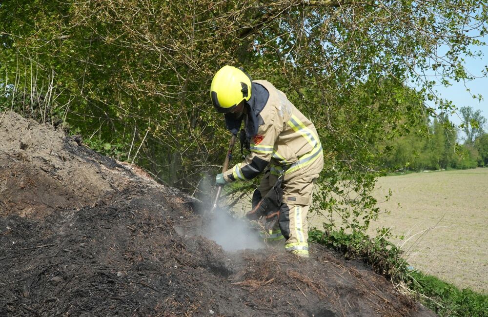 Stapel snoeiafval Axel_5.JPG