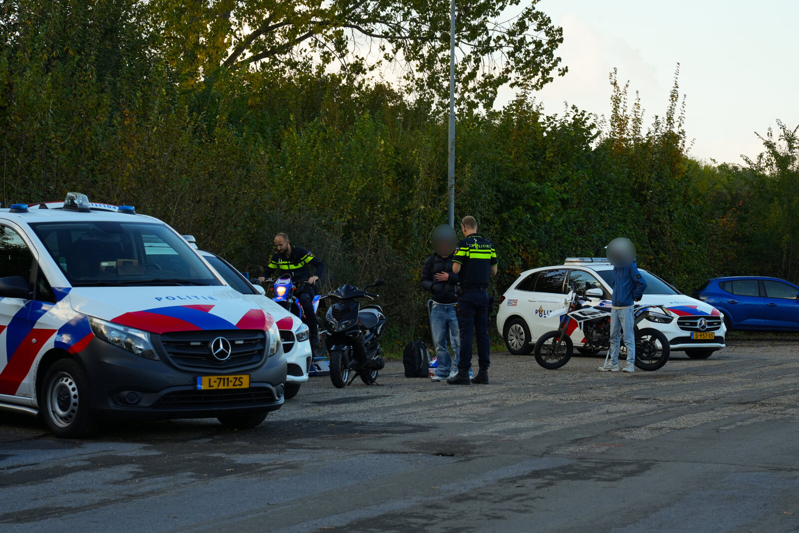 Politie schrijft veertien bekeuringen uit bij verkeerscontrole in Hulst9