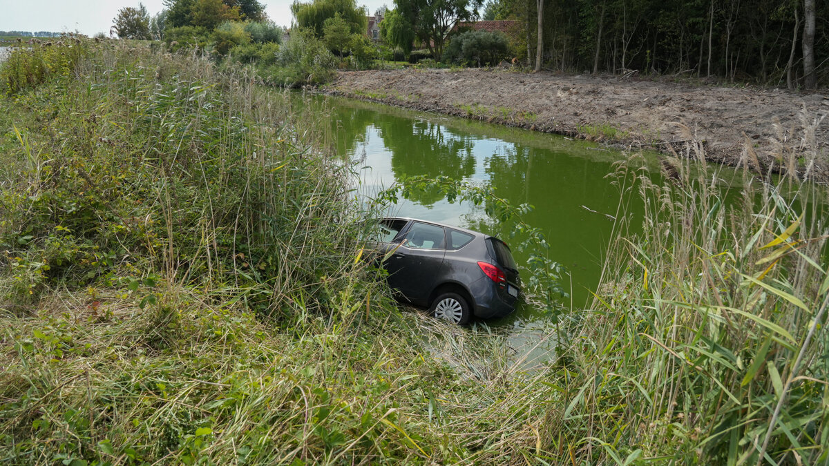 Duitser belandt in sloot aan Het Killetje bij Breskens2