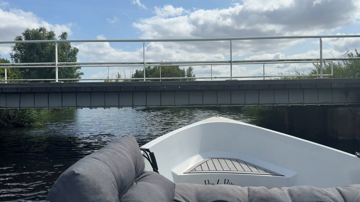 Bruggetje Spui te laag - ©Omroep ZVL