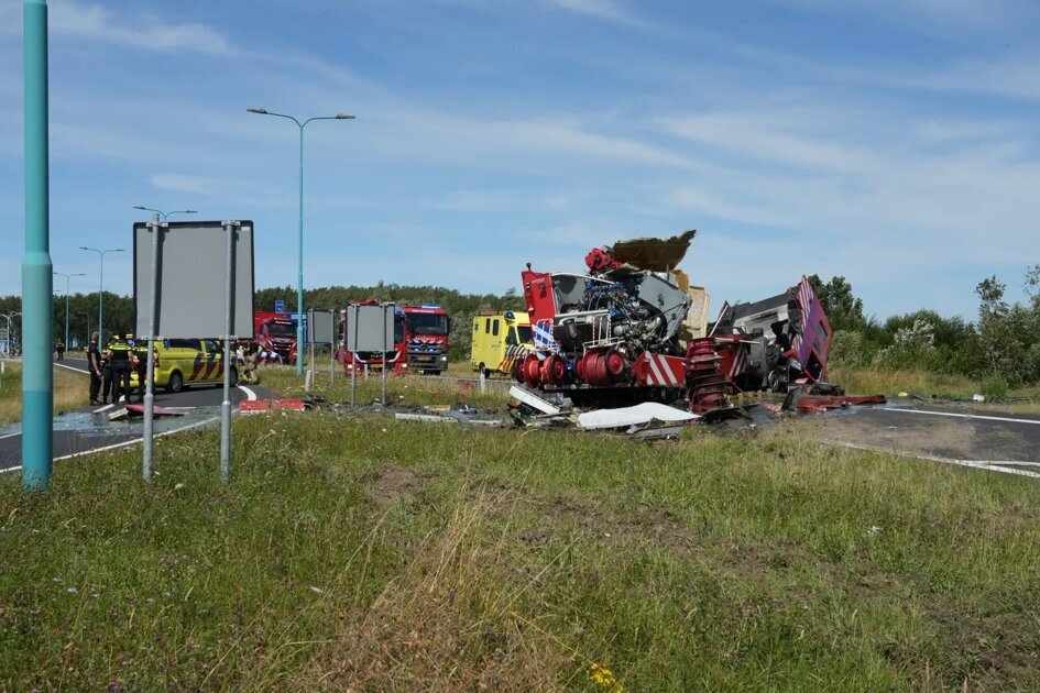 Brandweerman gewond na ernstig ongeval met brandweervoertuig DOW