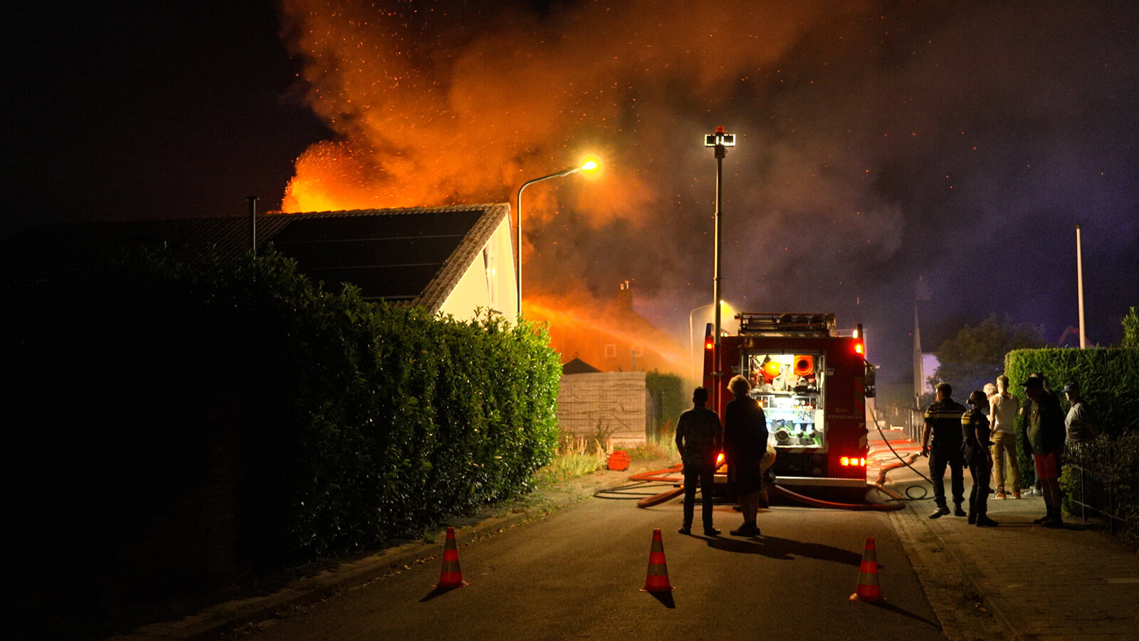 2026.07.26 Grote felle brand in Ossenisse.00_00_00_00.Still013