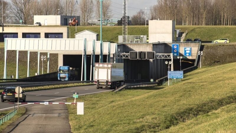 Westerscheldetunnel - 3 ek.jpg