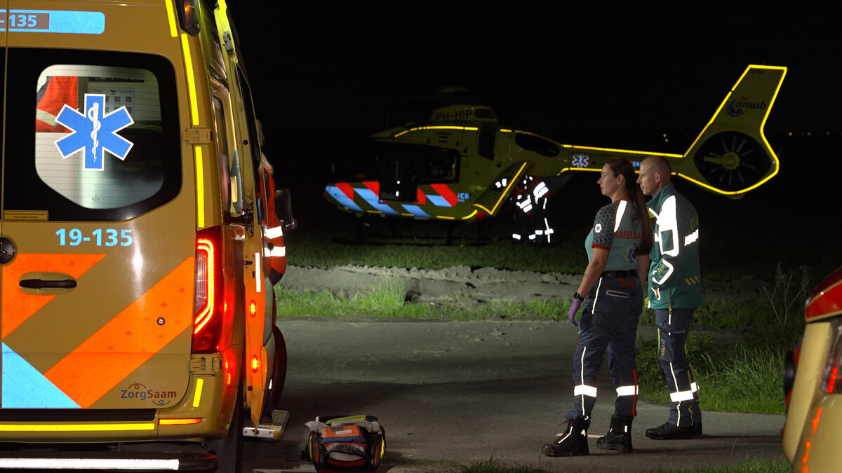 2026.09.21 Zware crash in Groede, bestuurder mee met traumahelikopter.00_01_05_13.Still002