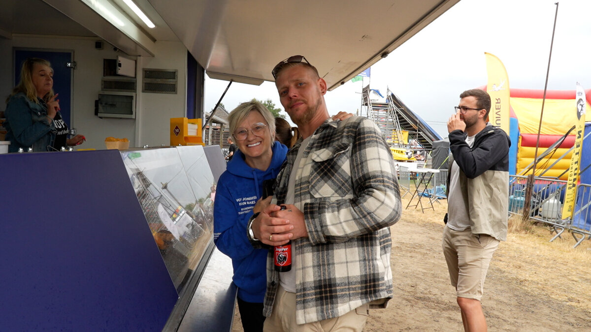 Overslagse Feesten, friettent - ©Omroep ZVL