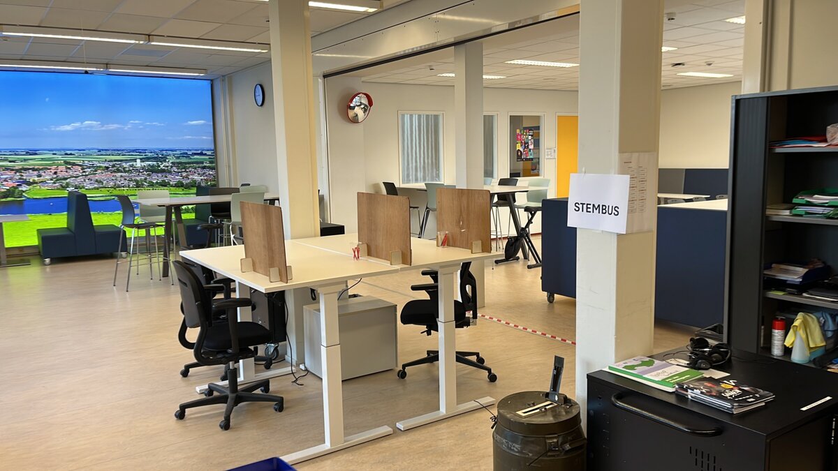 Het stembureau op het Zwin College - ©Tim Hoek