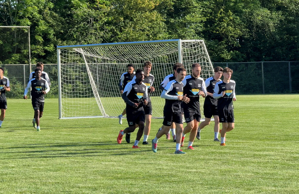 Warming-up HSV Hoek - ©Omroep ZVL
