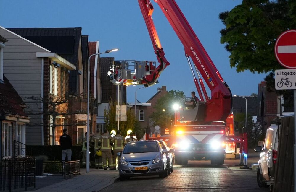 Schoorsteenbrand Mecklenburgstraat Axel_1.JPG