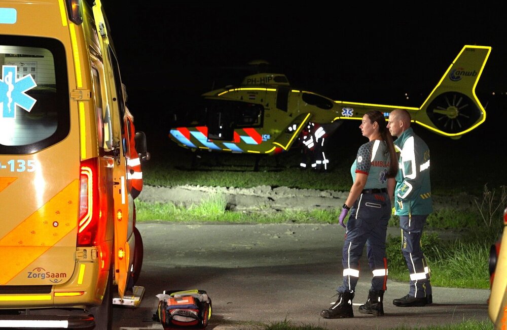 2026.09.21 Zware crash in Groede, bestuurder mee met traumahelikopter.00_01_05_13.Still002