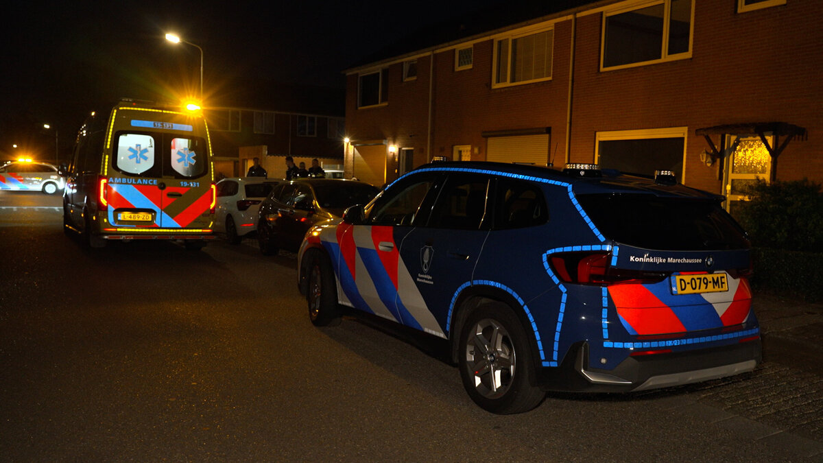 2026.04.11 Fietster naar ziekenhuis na botsing met geparkeerde auto in Axel.00_01_31_23.Still003.jpg
