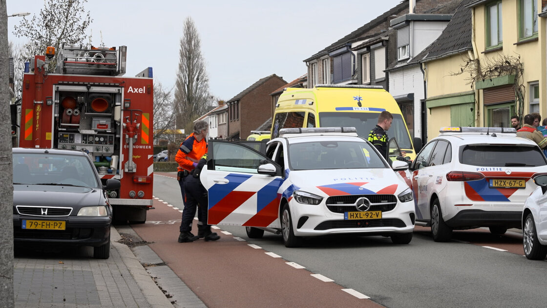 Persoon overleden na reanimatie op straat in Axel