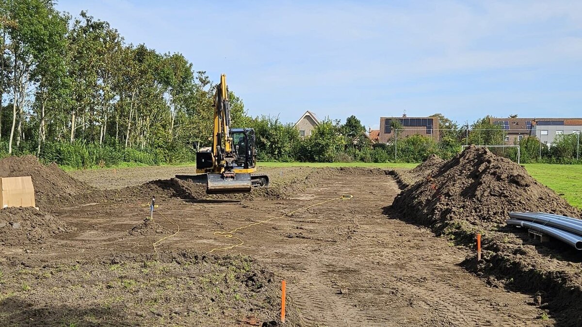 Bouw pumptrackbaan Nieuwvliet begonnen (5)
