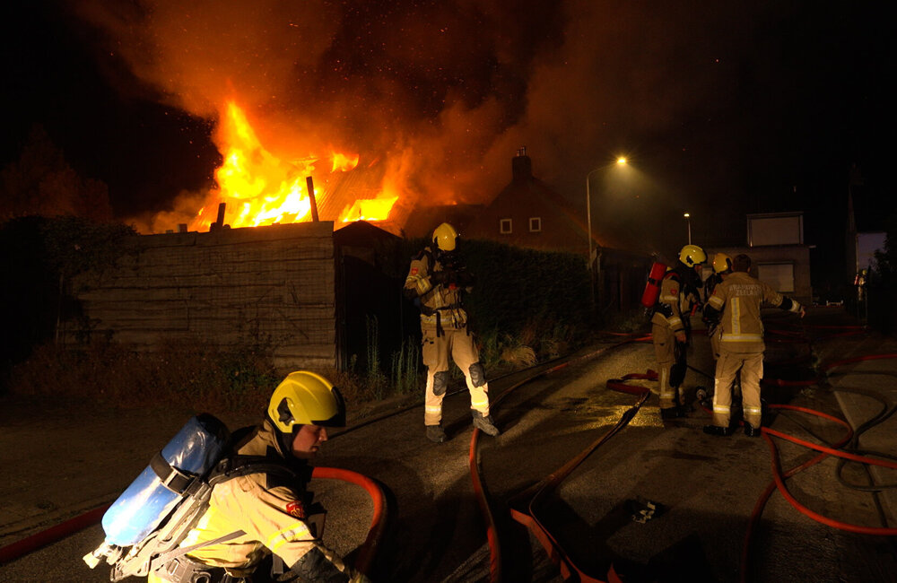 2026.07.26 Grote felle brand in Ossenisse.00_00_10_13.Still015