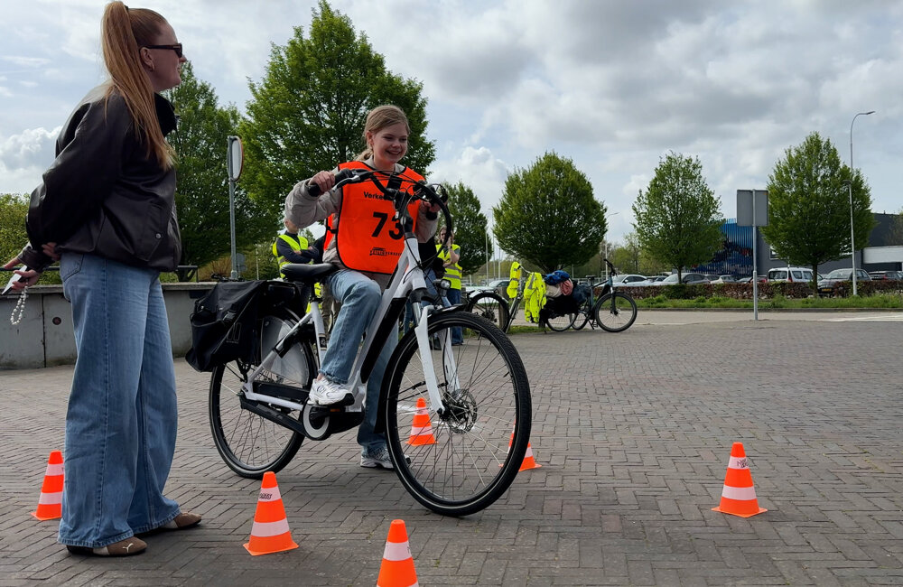 Een leerling begint aan het examen - ©Omroep ZVL.jpg