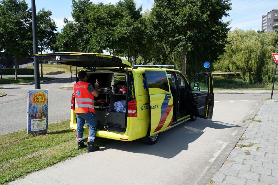 Wielrenner lichtgewond bij ongeval in Terneuzen