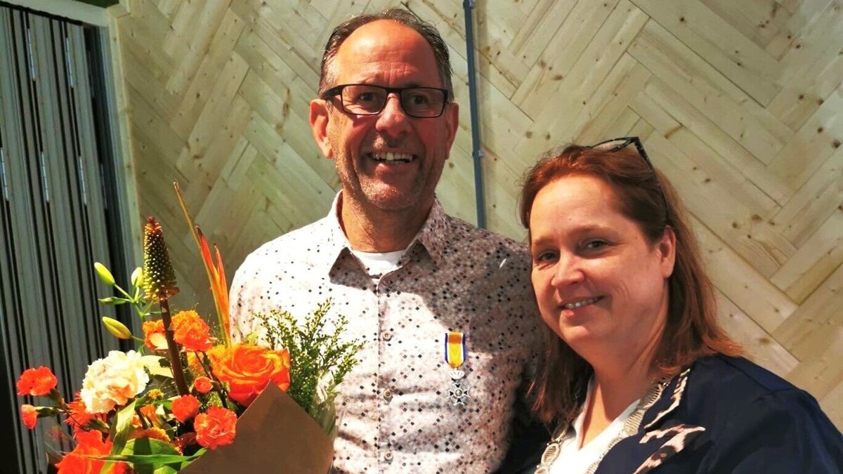 Hulst Lintje Patrick van Leemput.jpg