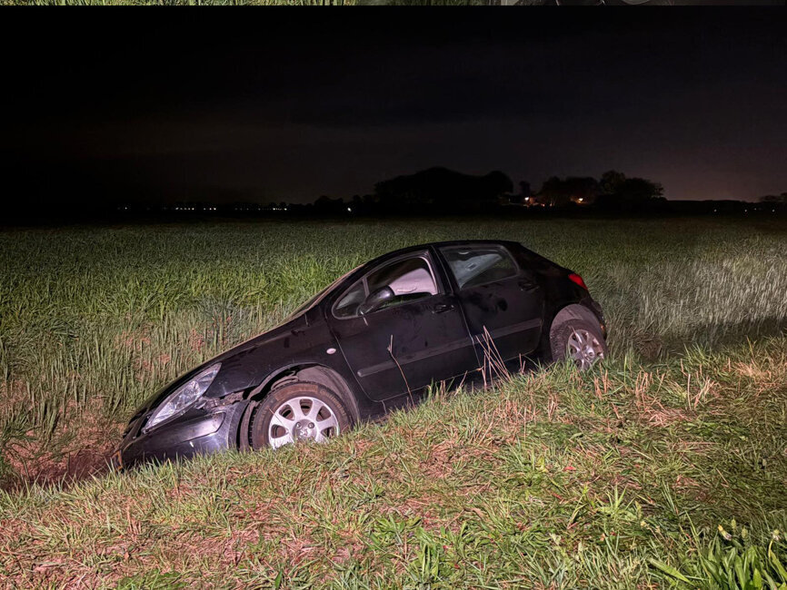 Auto in sloot Zoutestraat_2.jpg
