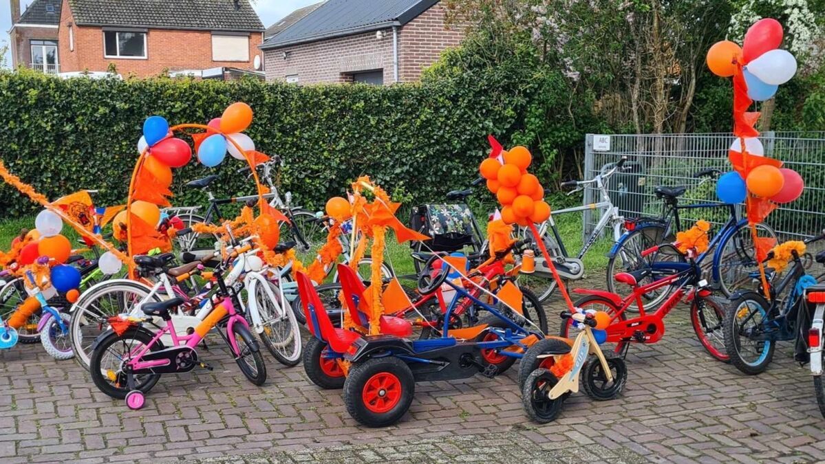 Koningsdag fietsen.jpg