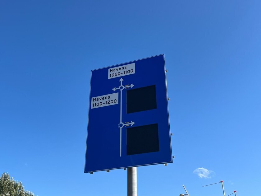 Geen wachtende voertuigen meer voor de sluizen? Nieuwe borden moeten oplossing bieden