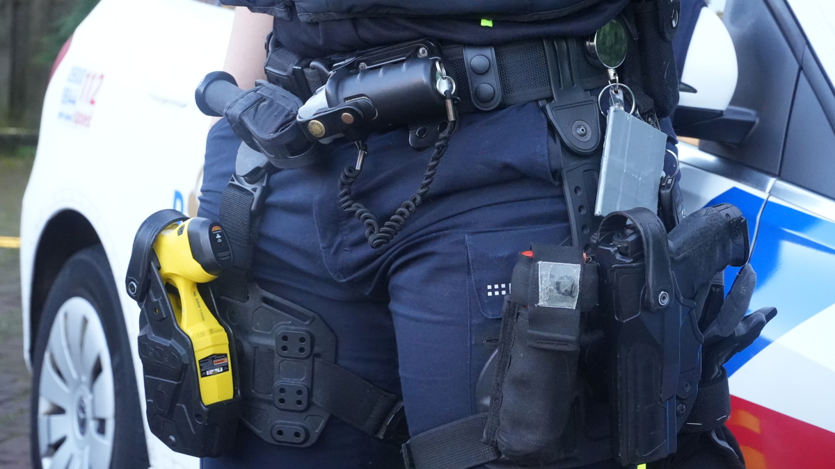 Archief_112_Politie koppel agent_1.JPG