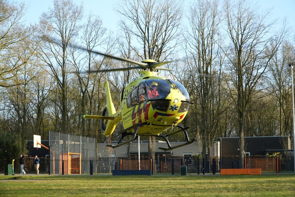 Medisch noodgeval bij Tragel in Clinge, traumahelikopter ingezet