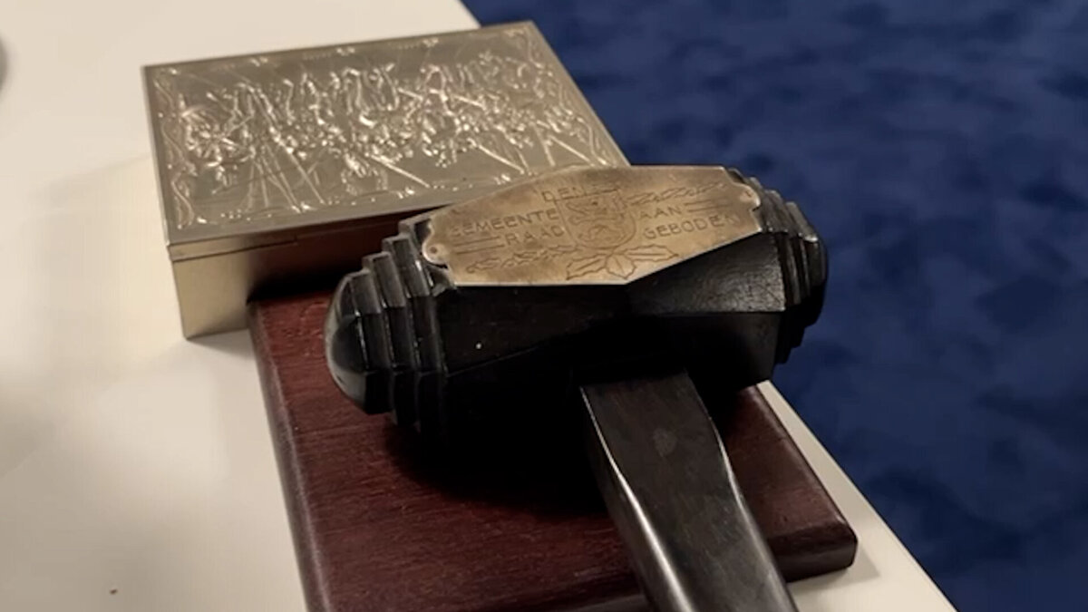 Hulst voorzittershamer.jpg