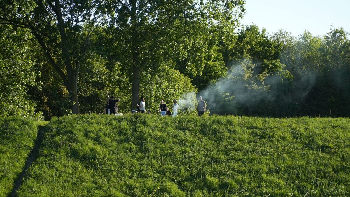 Brandweer opgeroepen voor barbecue aan Waterstraat in Hulst_1.JPG
