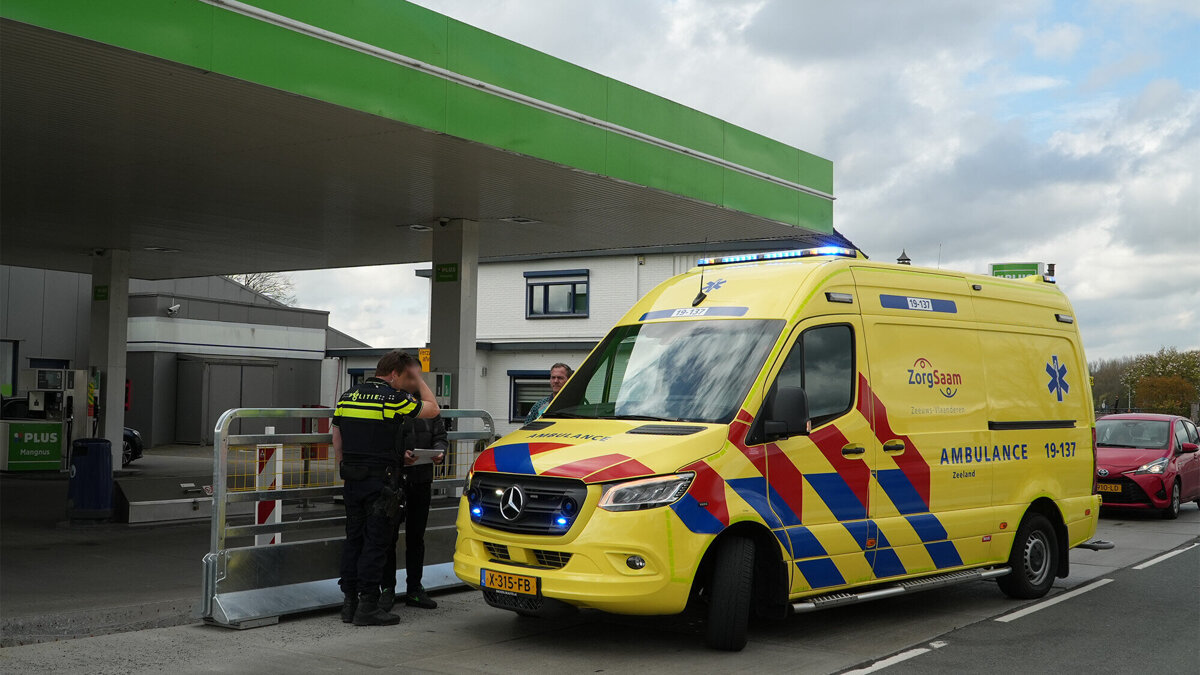 Fietser aangereden bij oversteken bij Mangnus Kapellebrug_3.jpg