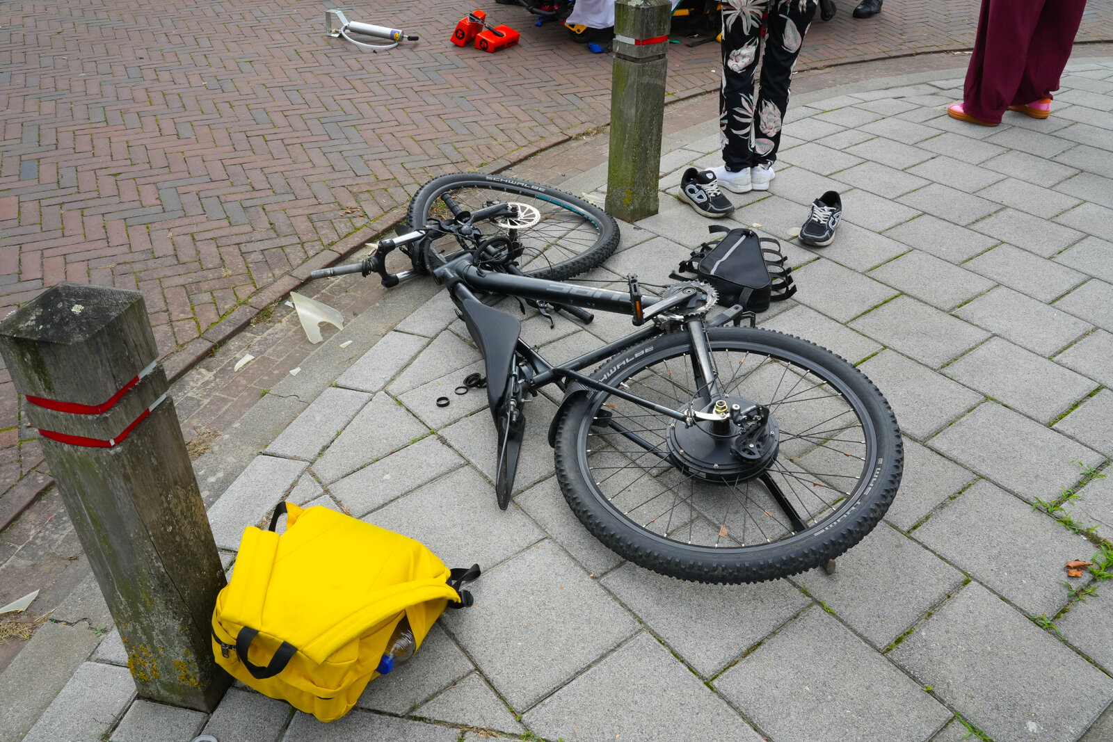 Scholier gewond bij aanrijding naast school_4