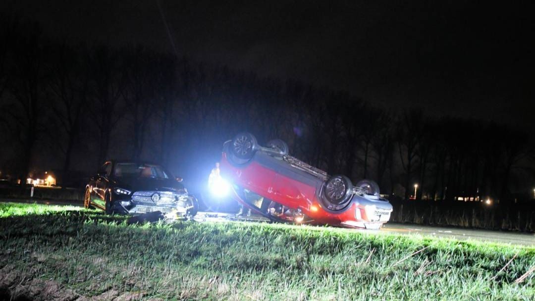 Auto op de kop
