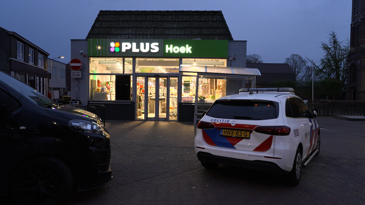 2026.04.09 Overval Plus Hoek.00_01_54_12.Still004.jpg