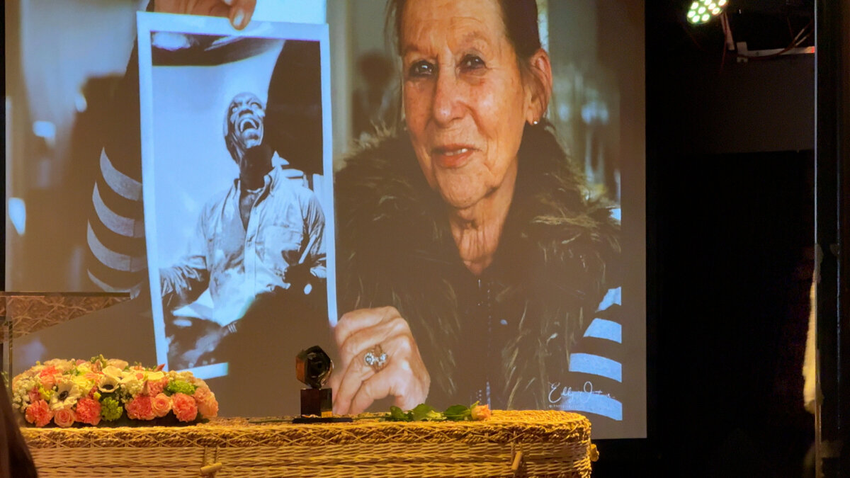 Foto Maja Lemmen bij afscheid.jpg