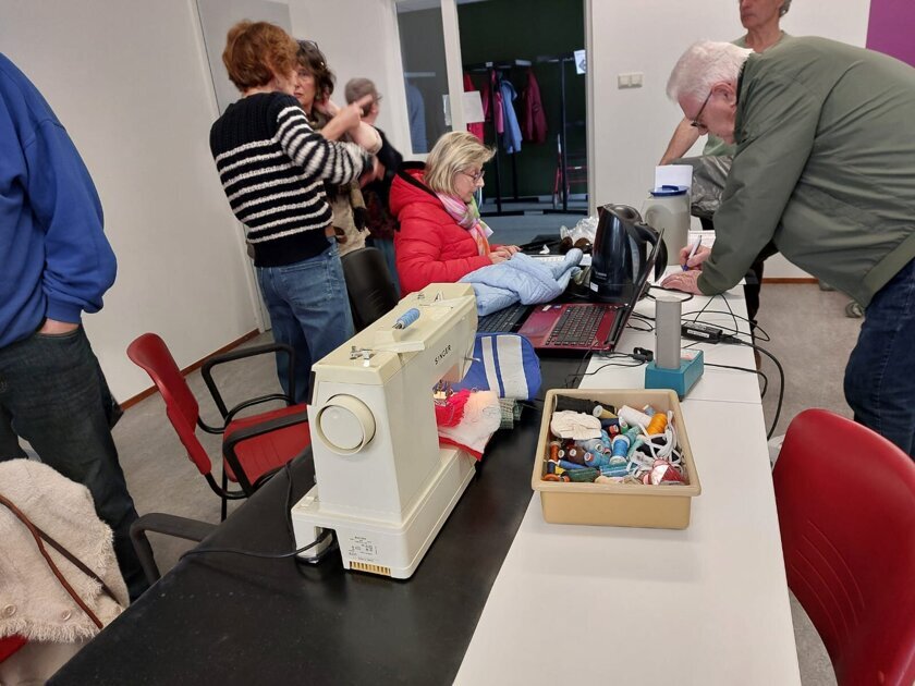 Feestelijke opening repaircafé Kloosterzande