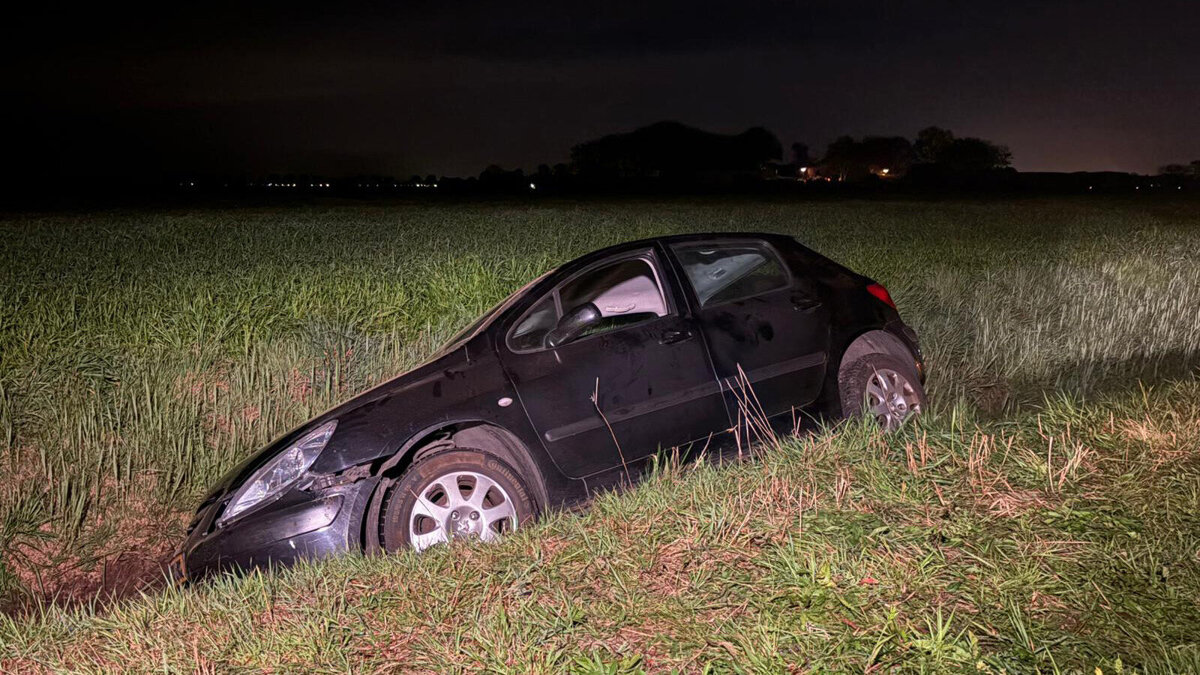 Auto in sloot Zoutestraat_2.jpg