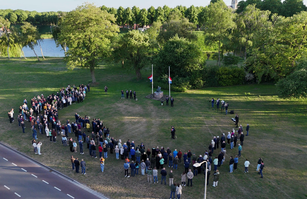 Archief_Hulst_Dodenherdenking 1_WB.png