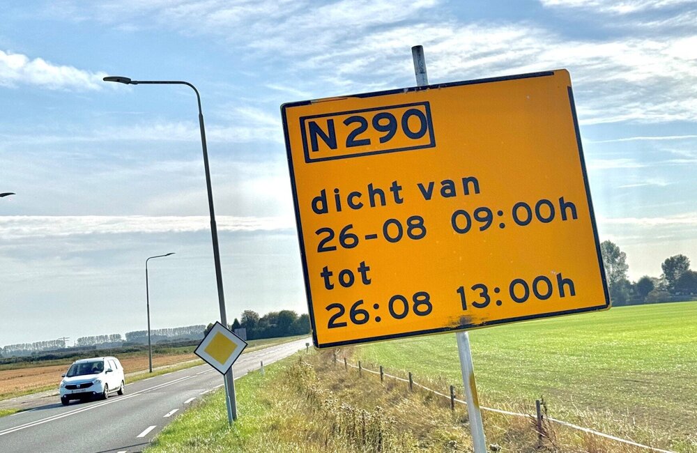 bord wegafsluiting N290 26 augustus