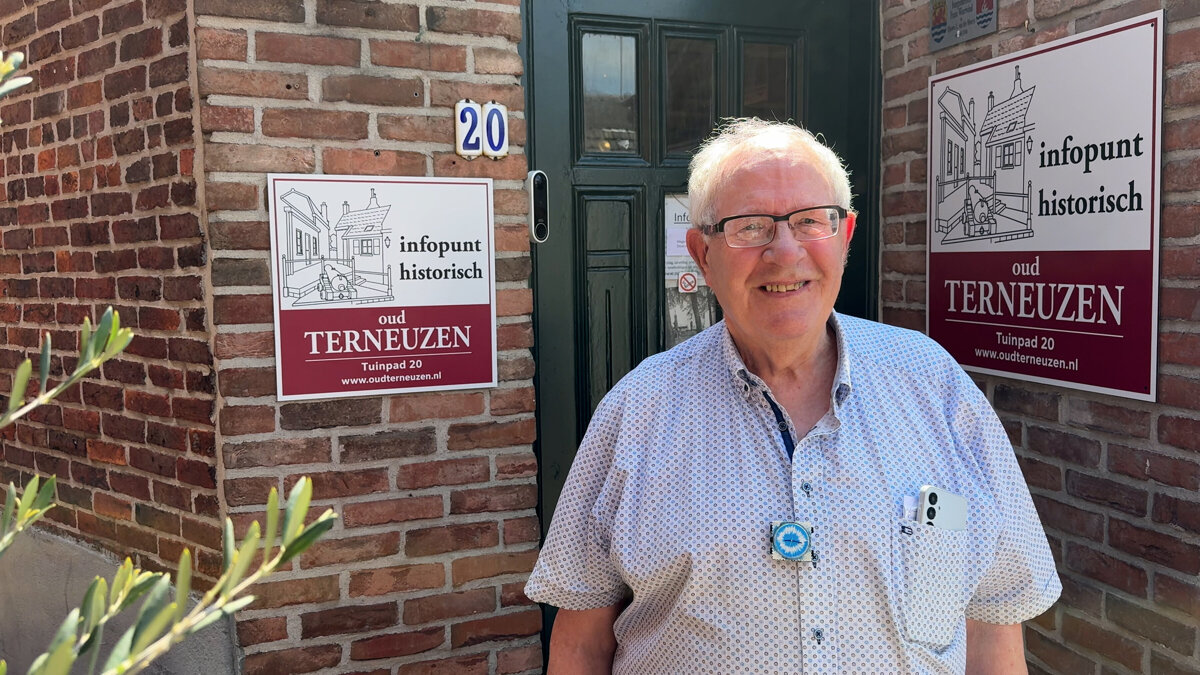 Douwe van der Meer van Infopunt Histroisch Oud-Terneuzen - ©Omroep ZVL