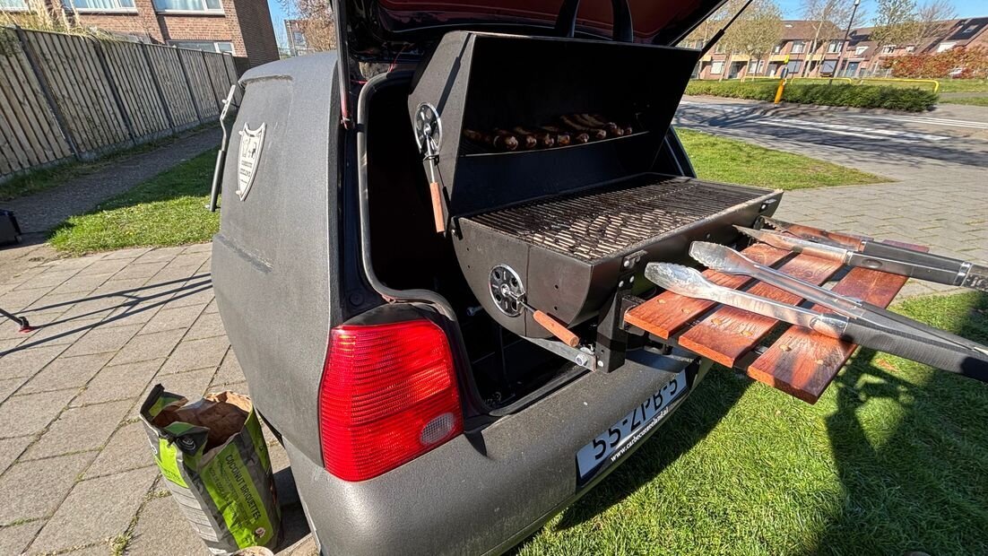 Barbecue zit in de kofferbak - ©Omroep Zeeland