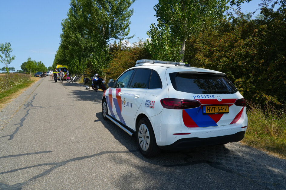 Twee gewonden na botsing tussen motor en fiets bij Nieuwvliet
