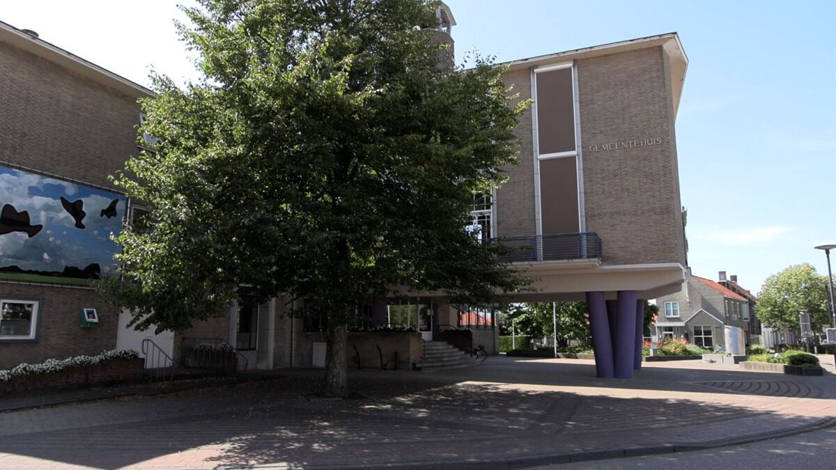 Gemeentehuis Oostburg.jpg