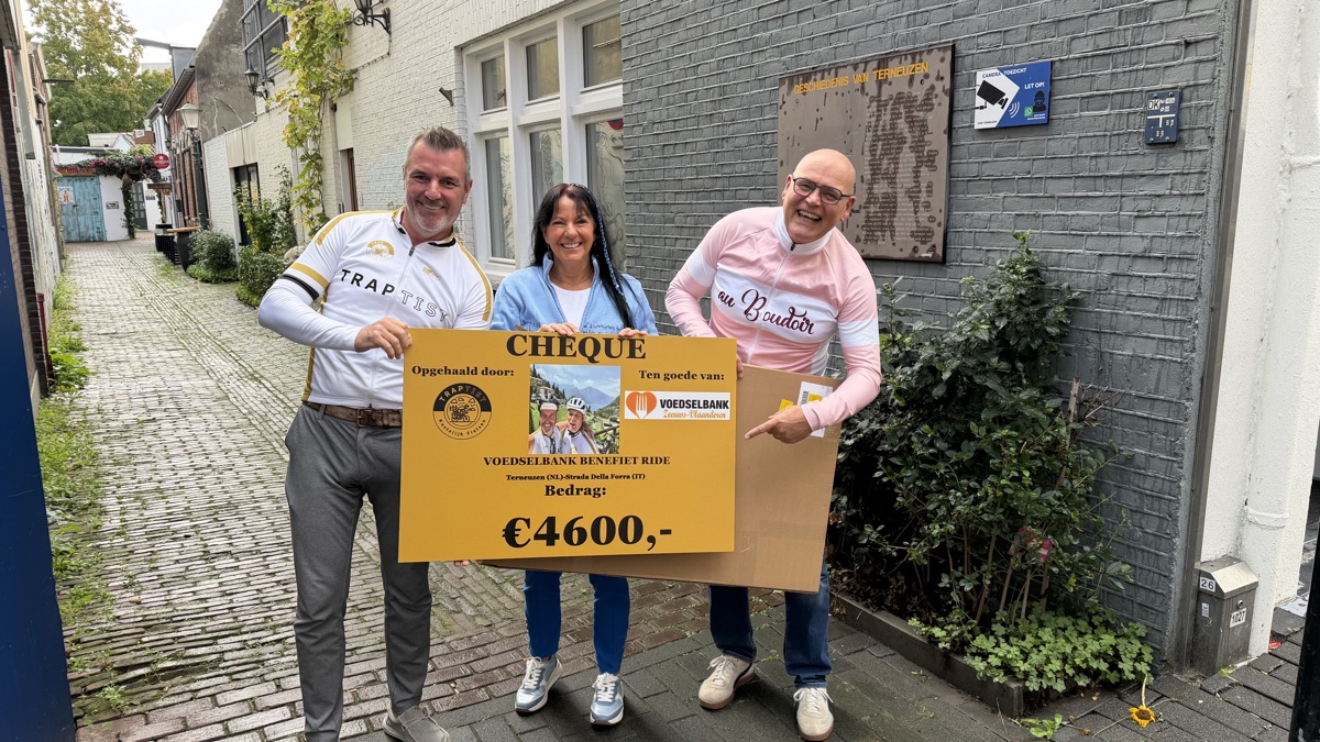Voedselbank cheque Traptist Francois Kint Antoine van Walraven 3
